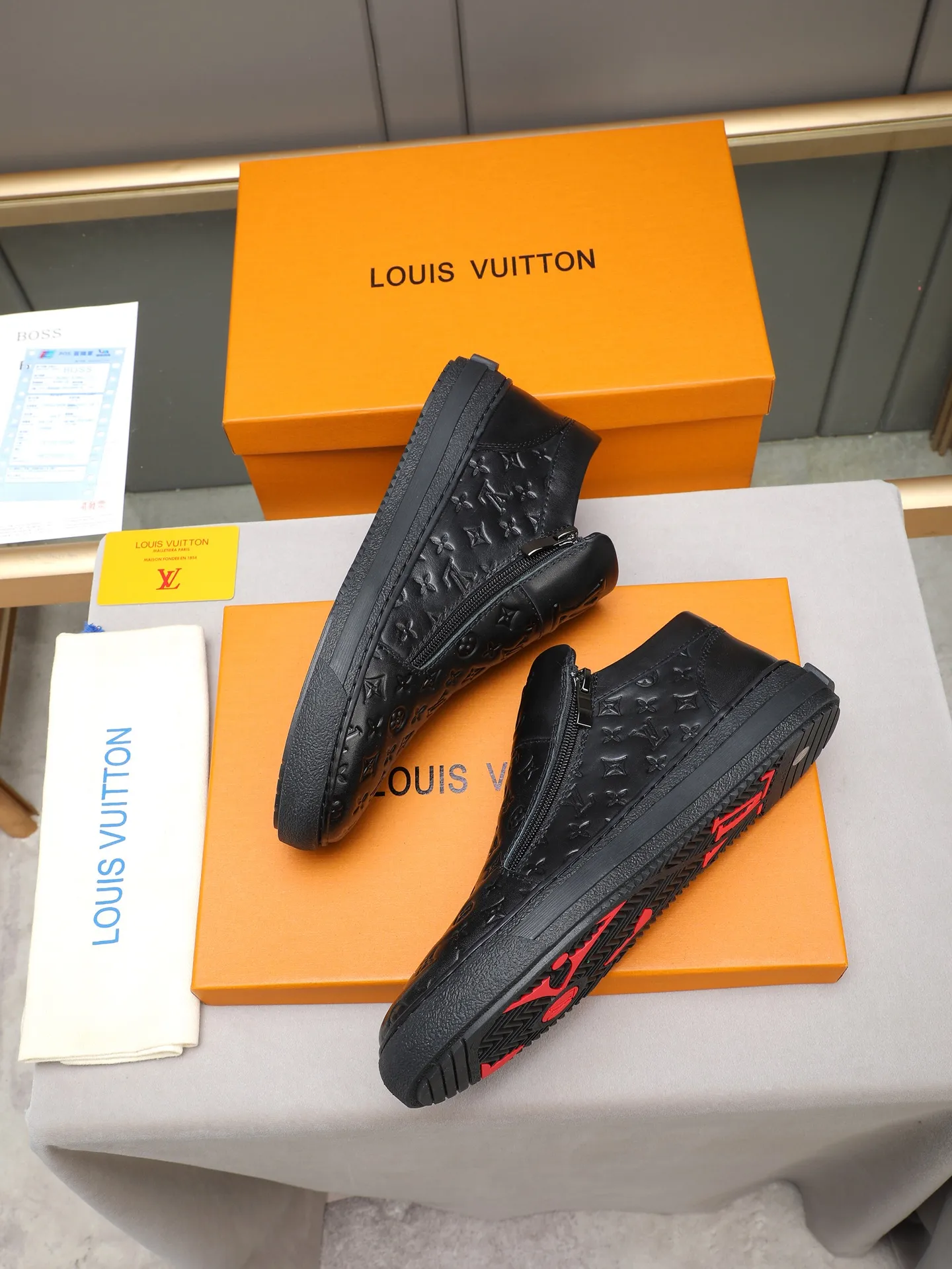 The main recommended model👍👍👍PP440 is the new LOUIS VUITTON [Luden Yiwei]——LV upper [Lv]🇮🇹Imported first-layer cowhide embossed🇩🇪Breathable sheep lining ➕Non-slip and wear-resistant outsole. Every man's identity is reflected in his elegant and stable upper shoes🚶🏻🚶🏻📯 No matter the wind or rain, the shoe last remains unchanged and can stand the test of time🔍️. ——Code number: 38-44 (45 can be customized)